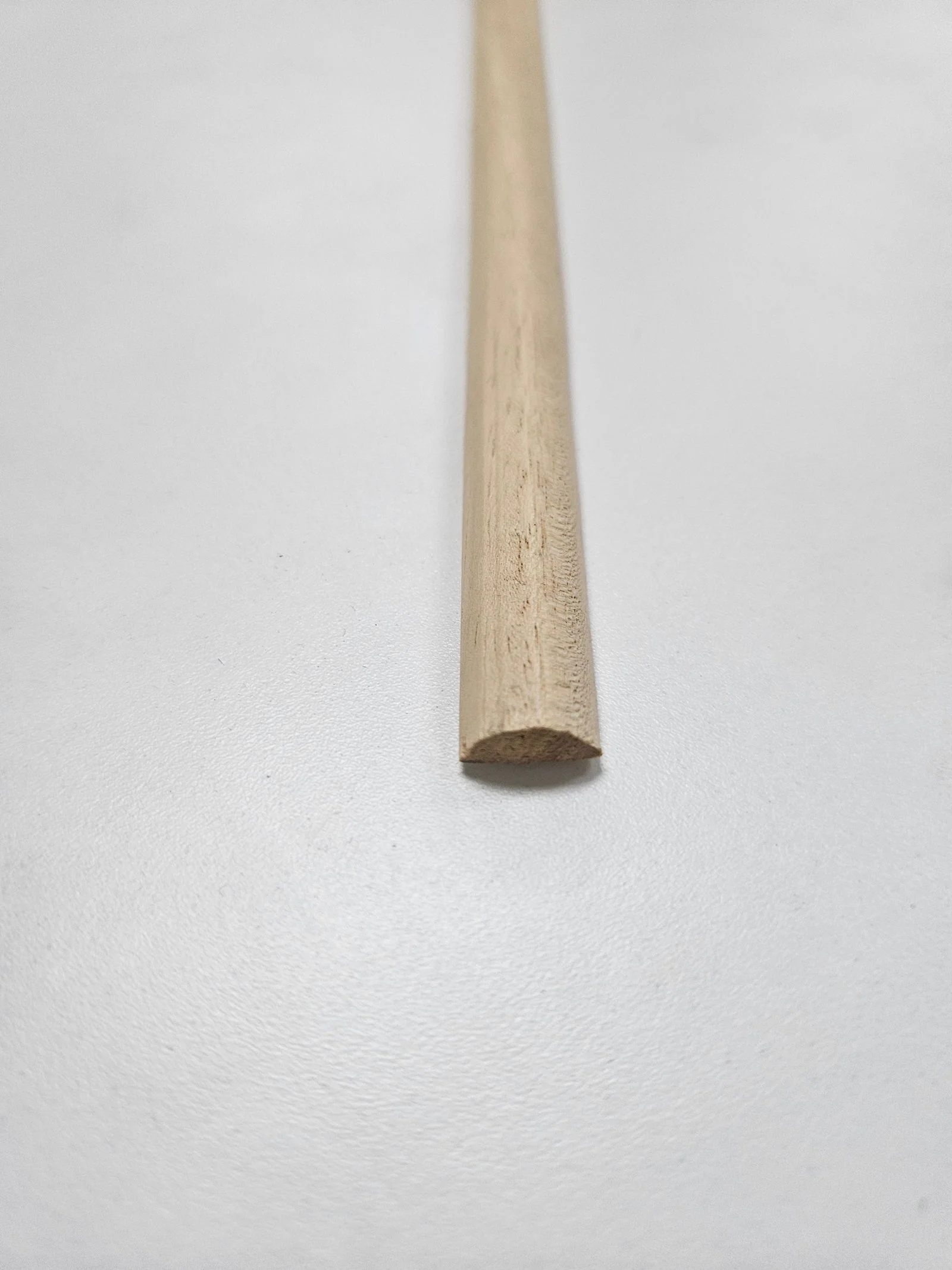 1/2" HALF ROUND OBECHE 8FT (12MM X 6MM)