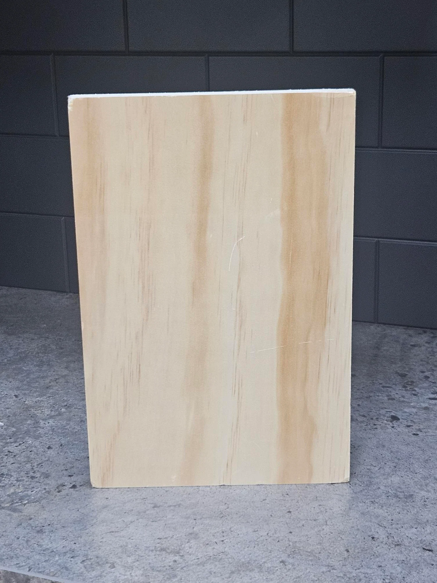 GREENPLEX RADIATA PINE FACED EUCALYPTUS PLYWOOD B/BB 2500 X 1220 FSC® 100% (SUITABLE FOR INTERIOR USE) - Image 2