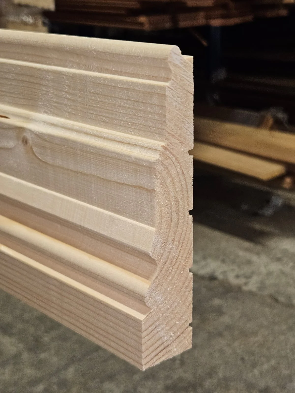 WHITE DEAL ARCHITRAVE 6" MD53  PER 4.8MT LENGTH
